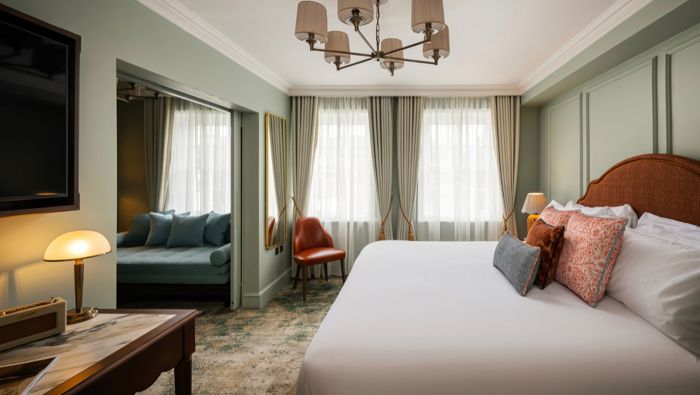 Castle Hotel Windsor junior suites