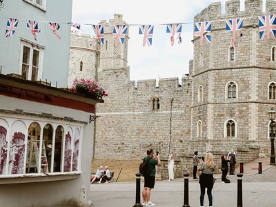 Windsor Castle with people
