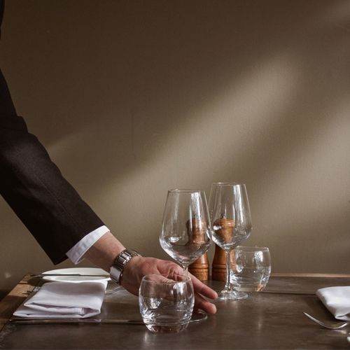 Castle Hotel wine glasses on table