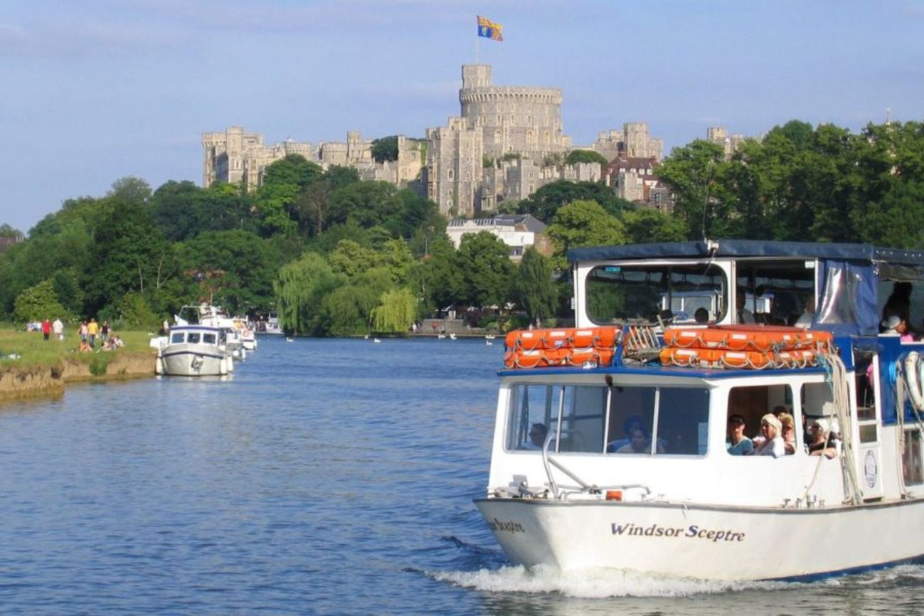 Castle Hotel Windsor River Thames