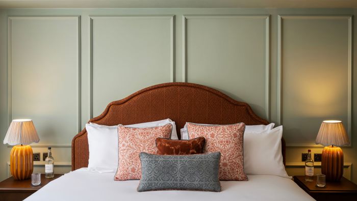 Castle Hotel Windsor junior suite