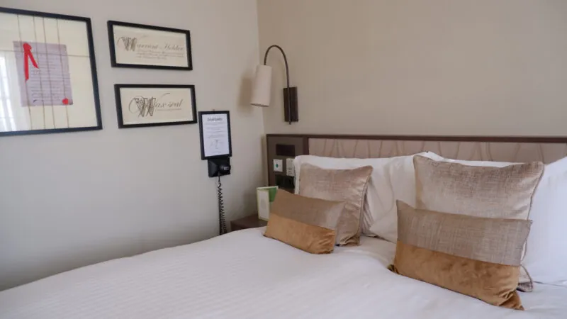 Accessible bedroom