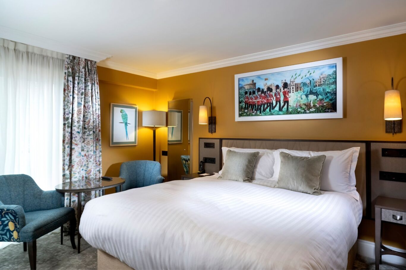 The Castle Hotel Windsor Classic queen bedroom Park Wing