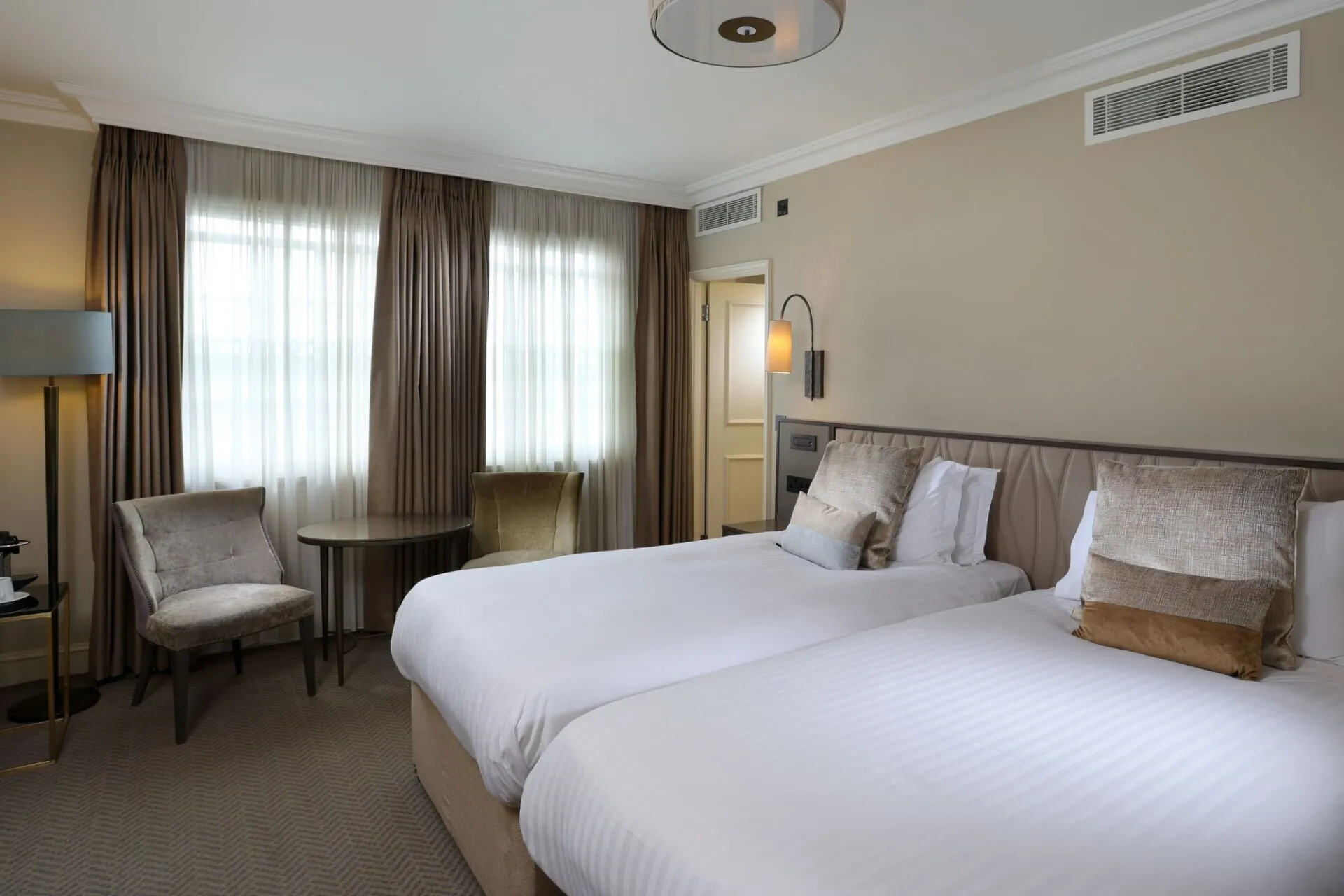 The Castle Hotel Windsor Main House Superior Twin