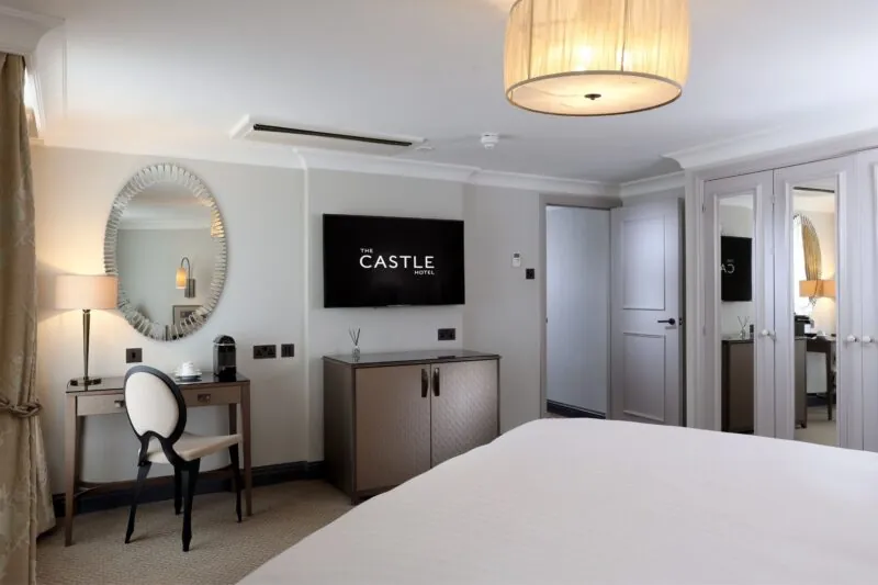 The Castle Hotel Windsor Mews Suite