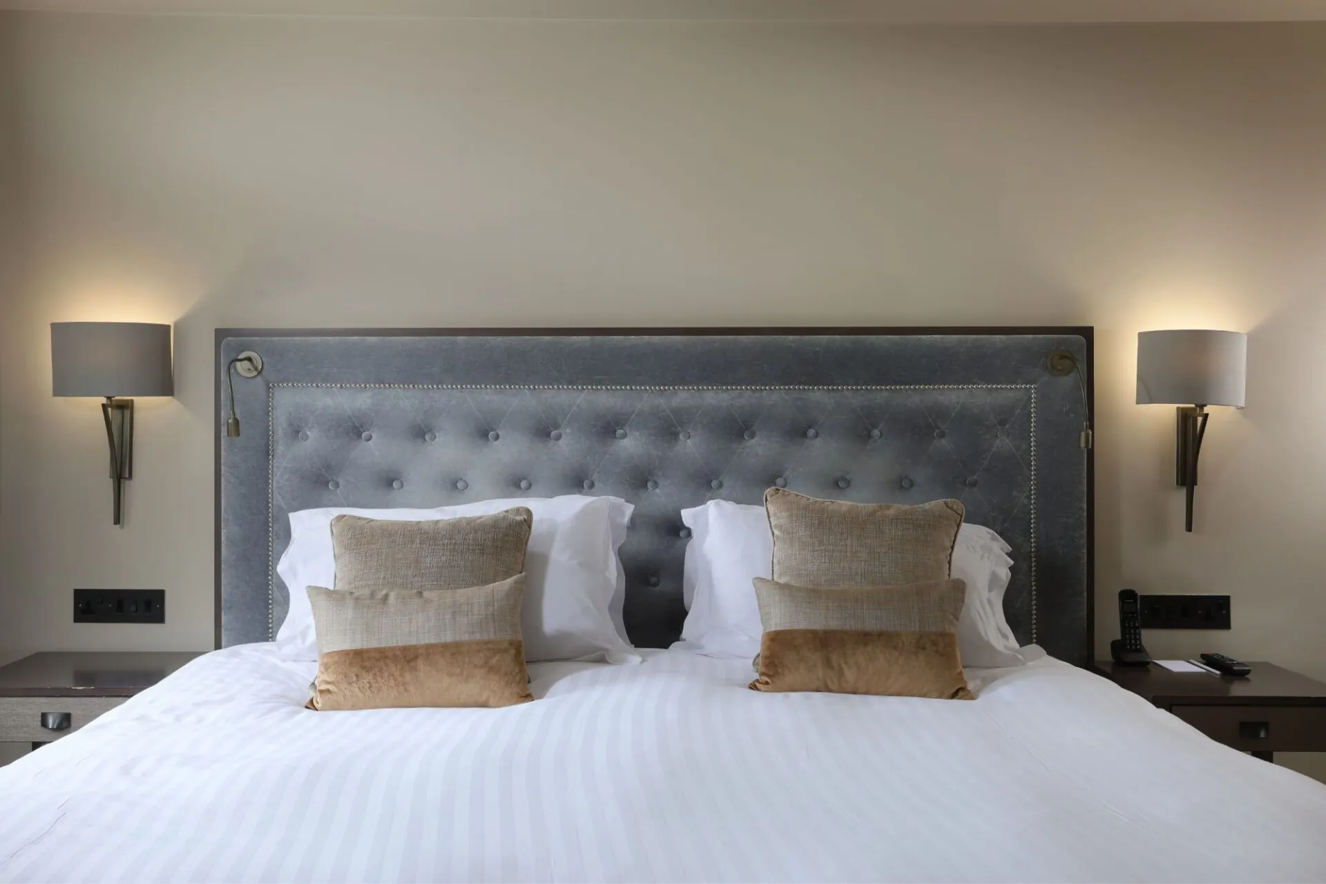 The Castle Hotel Windsor Windsor Suite 1